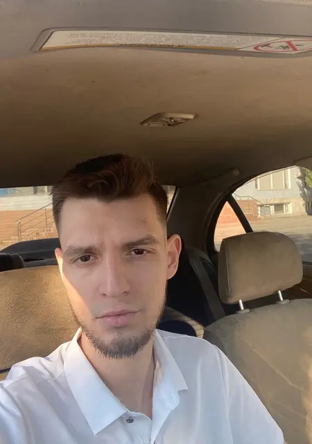 Я Максим, 27, знакомлюсь на одну ночь в Семьях