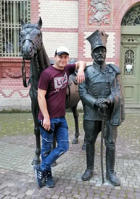 Я Dima, 31 років з Львова, шукаю знайомство для приємного проведення часу