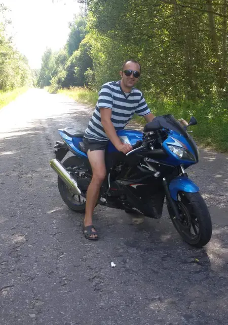 Я Алєкс, 42 років з Хуста, шукаю знайомства без зобов'язань