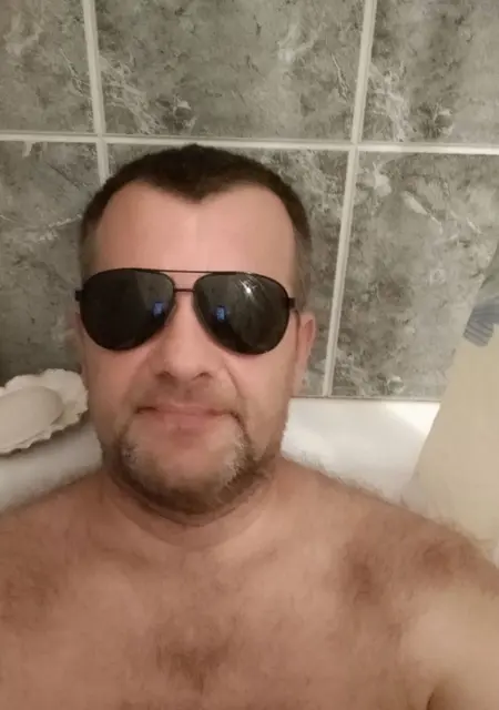 Александр з Києва, мені 50 років, познайомлюсь для спілкування