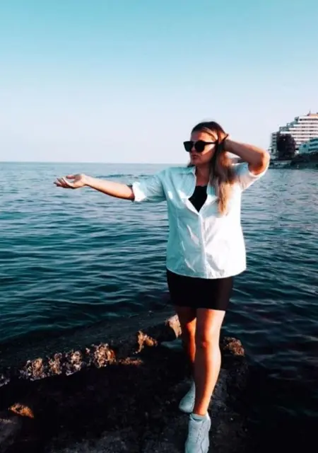 Я Cristina, 25, из Бухареста, ищу знакомство