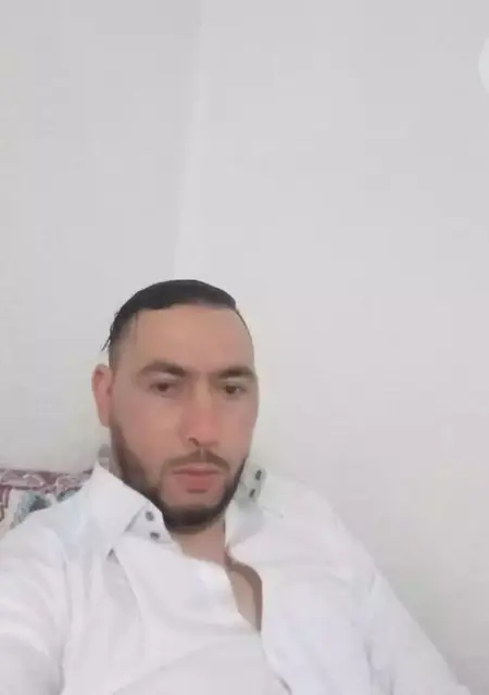 Mourad из Парижа, мне 32, познакомлюсь