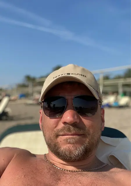 Я Александр, 47, из Хельсинки, ищу знакомства без обязательств