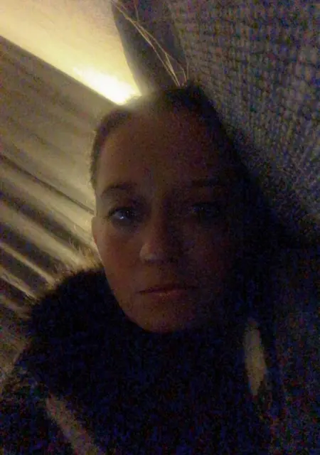 Я Susanna, 45, из Крефельда, ищу знакомство для дружбы