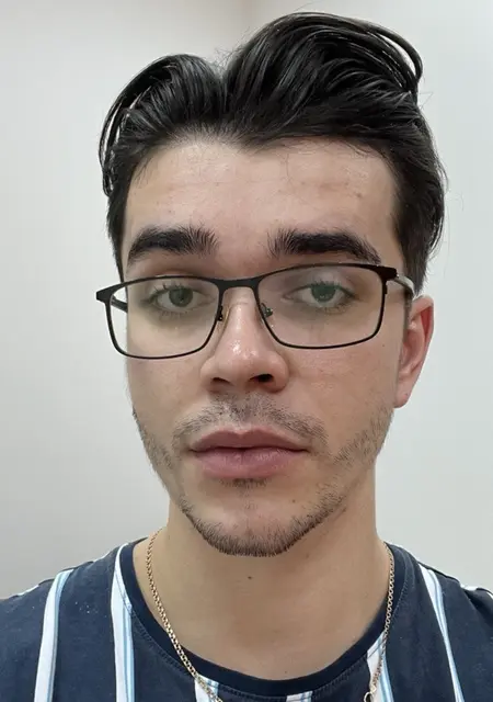 Я Павел, 28 років з Дніпра, шукаю знайомство для постійних стосунків