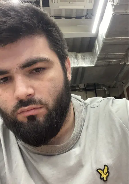 Я Роман, 28, знакомлюсь для приятного времяпровождения в Амстердаме