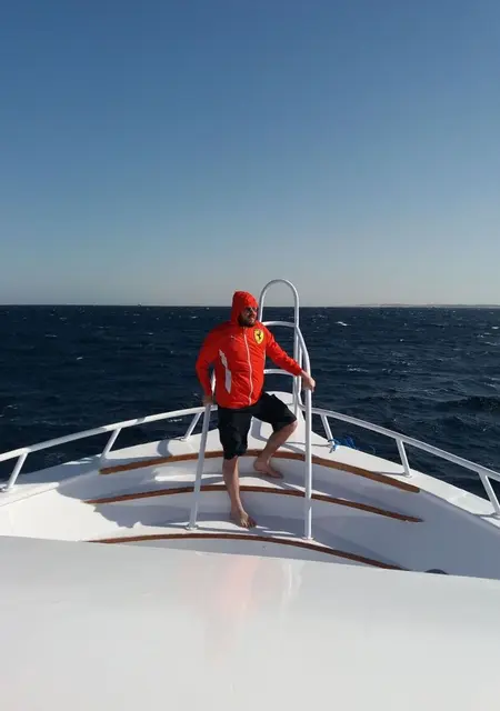 Святозар з Харків, шукаю на сайті знайомства на одну ніч