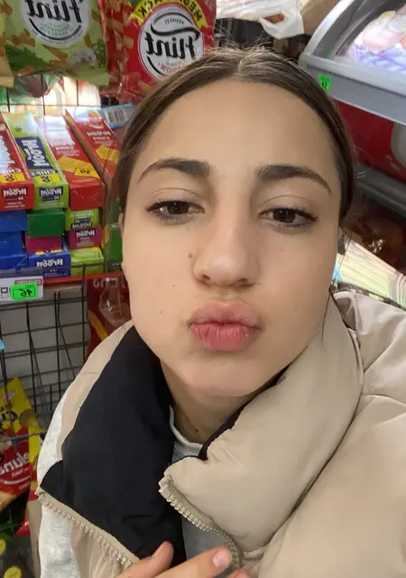 Я Catalina, 24, из Ниспорены, ищу знакомство для общения