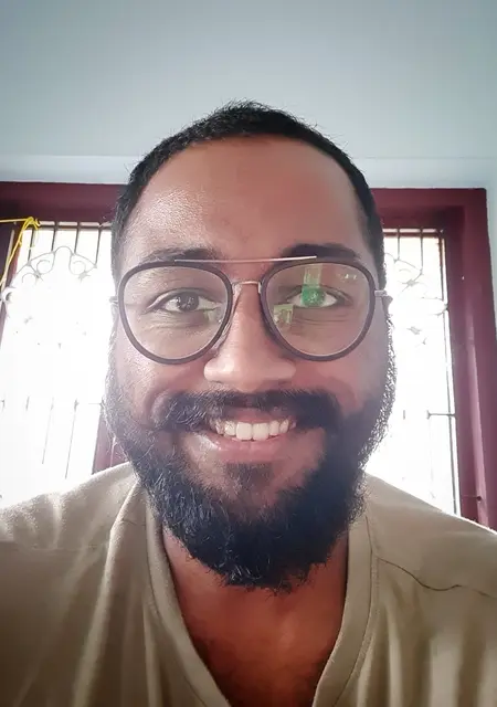 Ash из Бангалора, мне 29, познакомлюсь для вирта