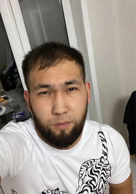 Ахмад из Жезказгана, мне 30, познакомлюсь на одну ночь