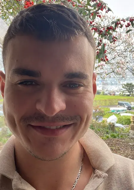 Артур из Риги, ищу на сайте приятное времяпровождение