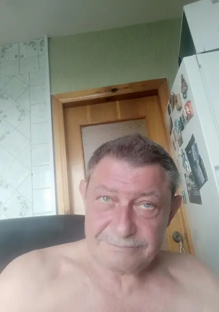 Жора з Харкова, шукаю на сайті знайомства без зобов'язань