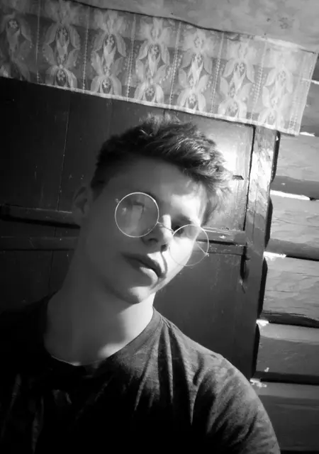 Міша из Калуша, ищу на сайте знакомства на одну ночь