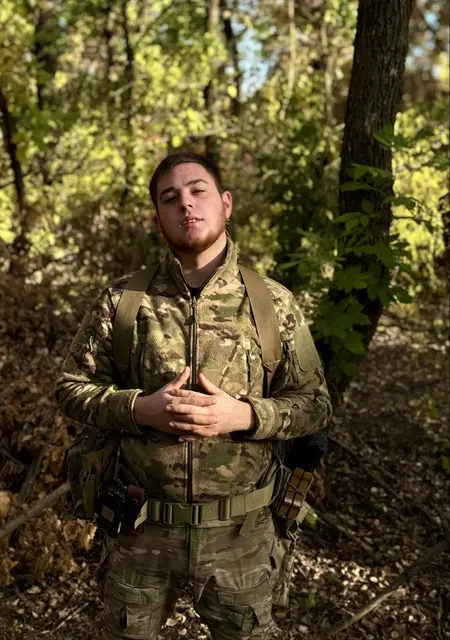 Александр из Алчевска, ищу на сайте приятное времяпровождение