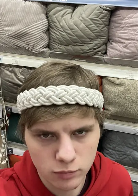 Я Андрей, 19, знакомлюсь без обязательств в Софии