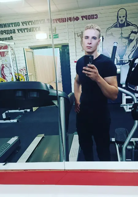 Вячеслав из Мозыря, мне 23, познакомлюсь без обязательств