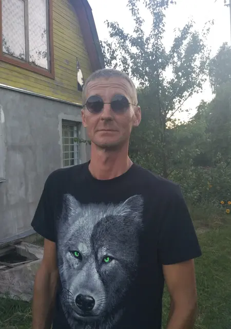 Я Виктор, 50 років, знайомлюсь для постійних стосунків у Чернігові