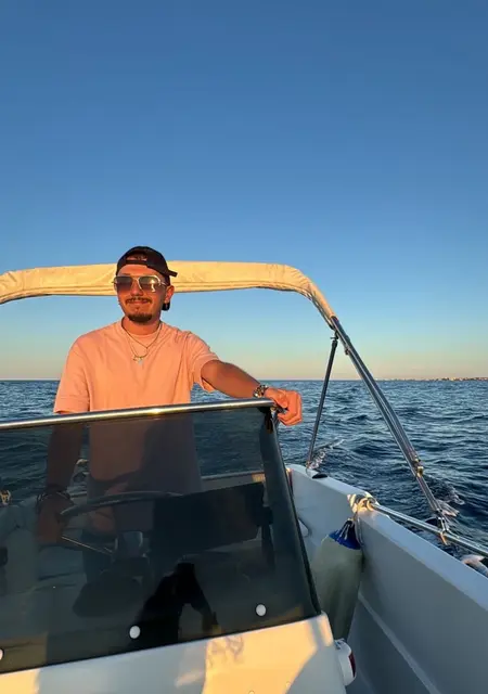 Я Nicolò Caputi, 23, знакомлюсь без обязательств в Агридженто