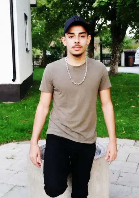 Я Chucky, 21, из Стокгольма, ищу знакомство