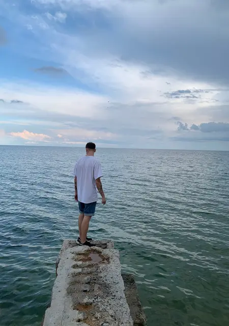 Станислав з Кропивницького, мені 28 років, познайомлюсь для приємного проведення часу