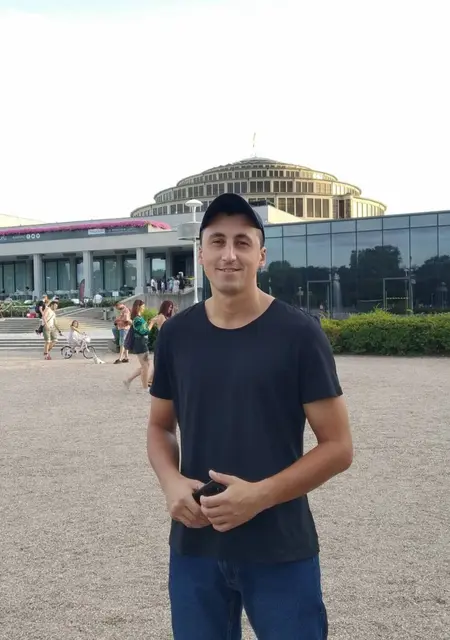 Я Игорь, 31 років з Полтавы, шукаю знайомство для приємного проведення часу