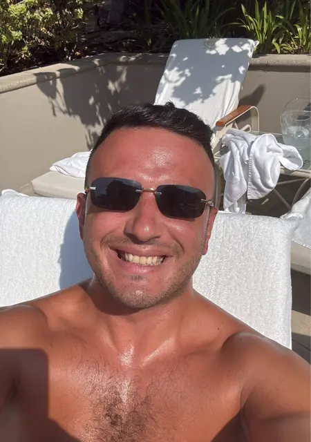 Я Ala, 34, из Шарджи, ищу знакомство для совместных путешествий