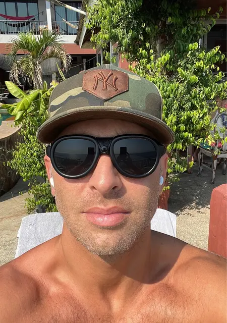 Я Evgeniy, 41, знакомлюсь без обязательств в Бангкоке