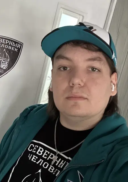 Константин из Стокгольма, ищу на сайте постоянные отношения