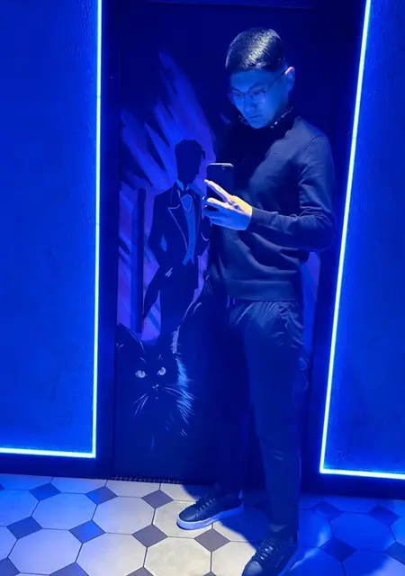 Я Асанали, 20, из Атырау, ищу знакомства на одну ночь