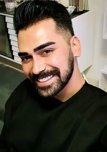 Mucahid Sizer из Стамбула, мне 26, познакомлюсь