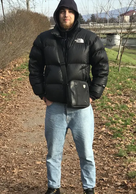 Sergey з Ужгорода, шукаю на сайті приємне проведення часу