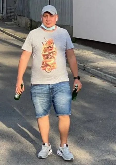 Я Robert, 36, знакомлюсь в Бухаресте