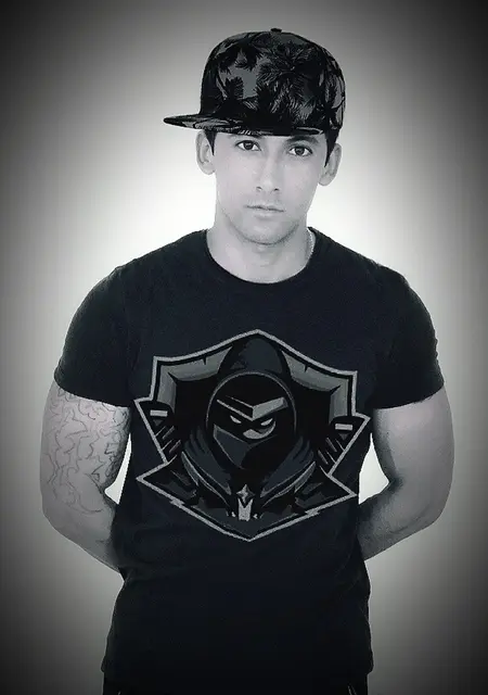 Я Aziko, 28, из Бишкека, ищу знакомство для постоянных отношений