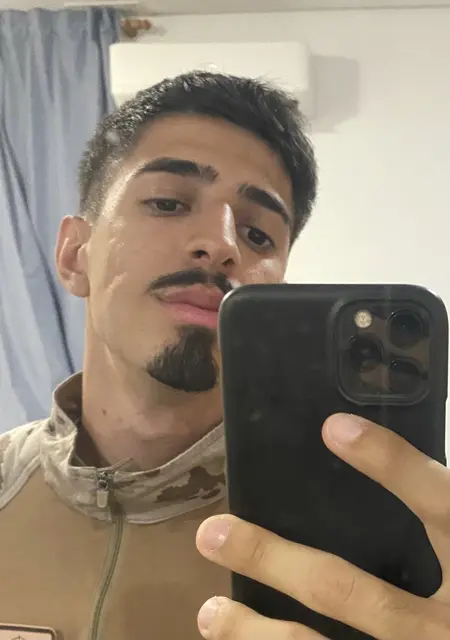 Adrian из Малаги, ищу на сайте вирта