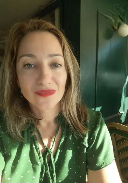 Korina из Афин