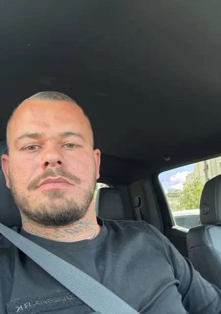 Pavel из Беэра-шевы, ищу на сайте знакомства без обязательств