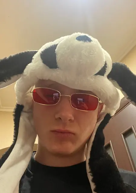 Dmytro з Хмельницького, шукаю на сайті спілкування