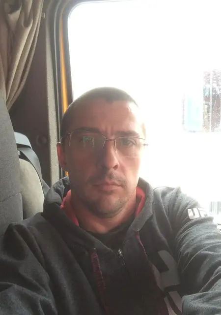 Я Сергей, 44, из Тернополя, ищу знакомство