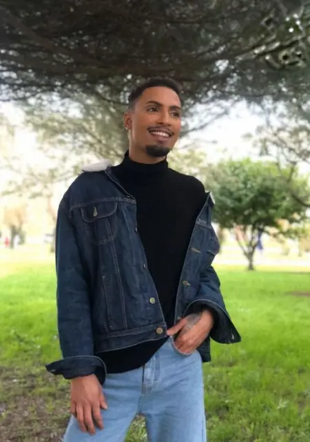 Jay из Лиссабона, мне 23, познакомлюсь для общения