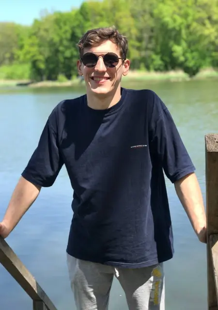 Я Миша, 26 років з Харкова, шукаю знайомство для приємного проведення часу