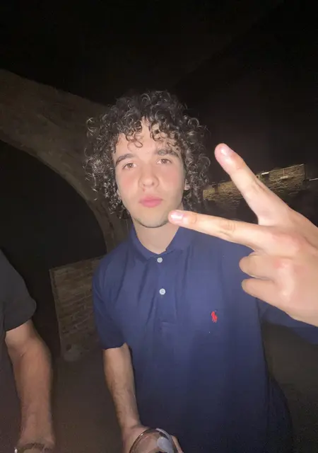 Angel из Барселоны, ищу на сайте приятное времяпровождение