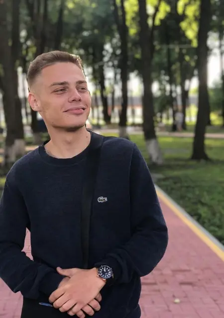 Vlad з Хмільник, мені 24 років, познайомлюсь для приємного проведення часу
