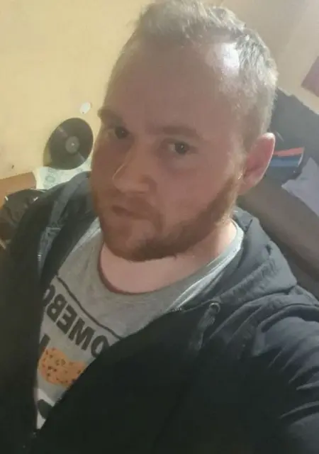 Я Bazan, 24, из Берлина, ищу знакомство