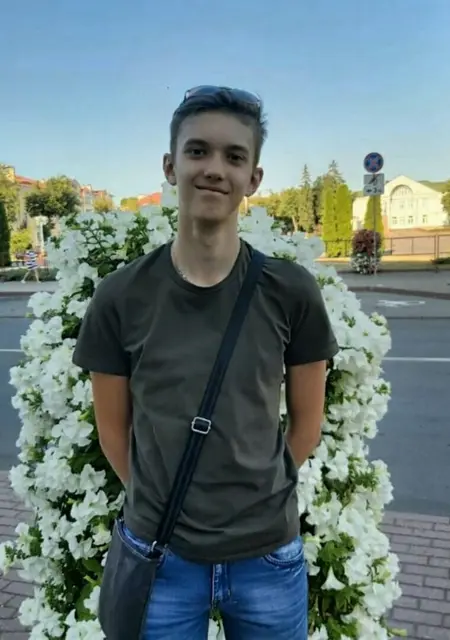 Я Дмитрий, 21, из Гродно, ищу знакомства без обязательств