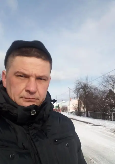 Александр из Давид-Городка, мне 43, познакомлюсь для общения