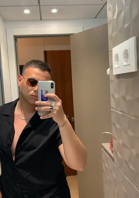 Ismael de Zaragoza, tengo 24 años, listo para conocer para pasatiempo agradable