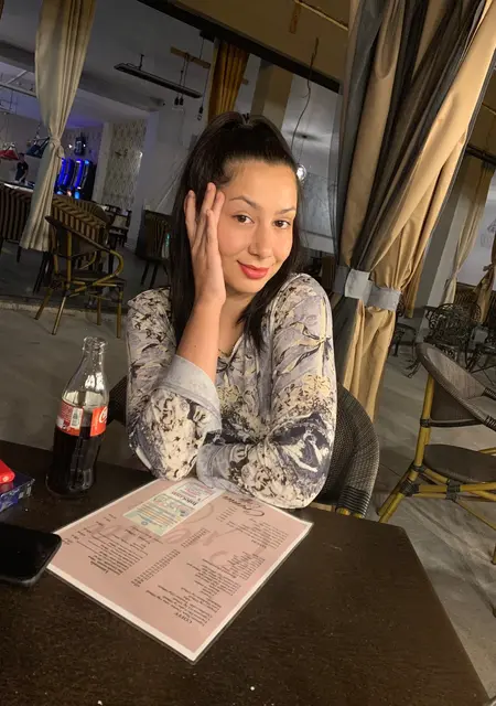 Adriana из Бухареста, ищу на сайте приятное времяпровождение