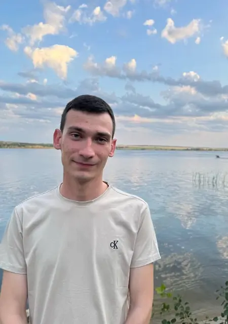 Владислав из Франкфурта-на-майне, ищу на сайте знакомства без обязательств