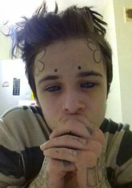 Максим из Одессы, мне 19, познакомлюсь для вирта