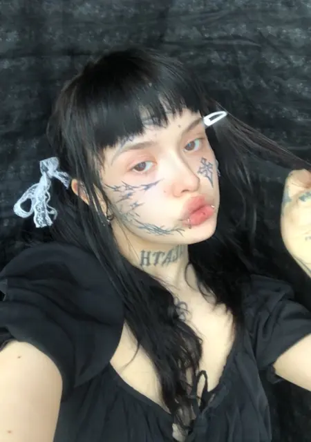 Я Rene, 20, из Франкфурта-на-майне, ищу знакомство для общения